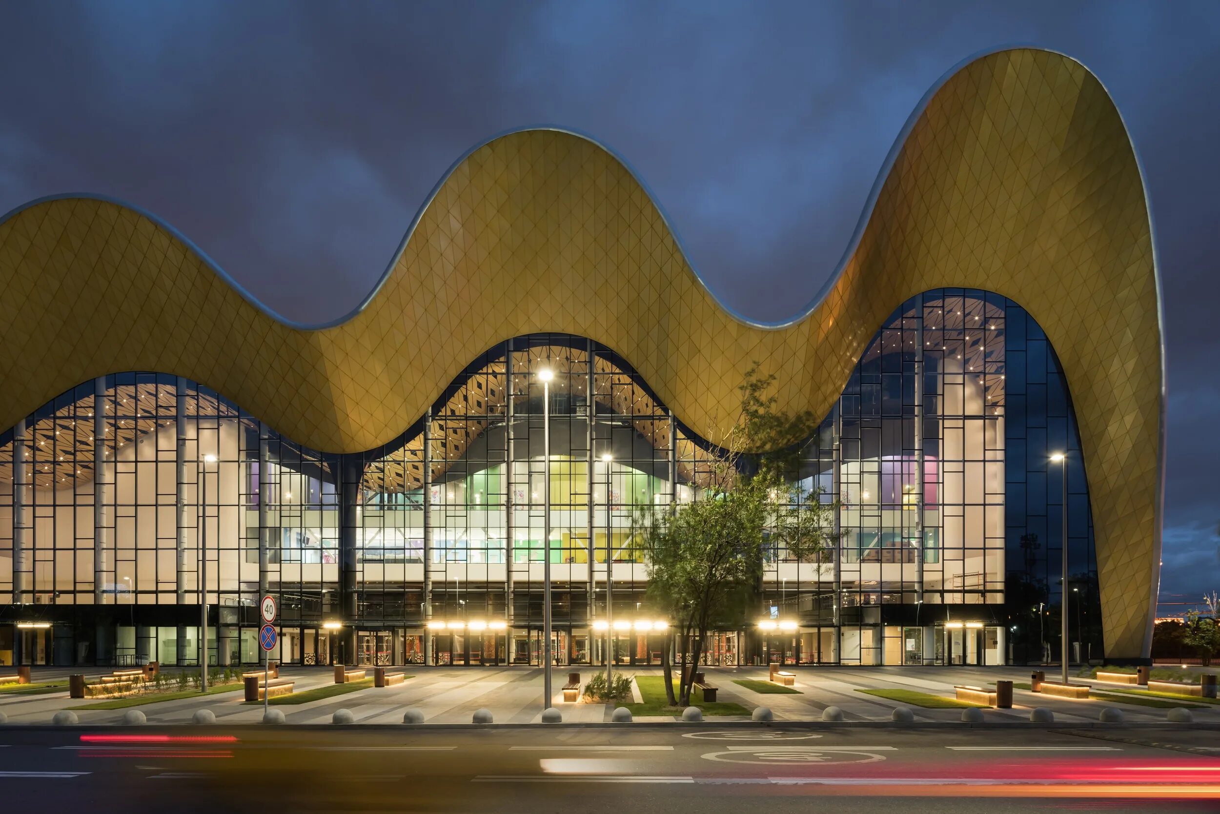 Винер центр художественной. Дворец гимнастика ирины виннер усмановой. Центр художественной гимнастики москва лужники. Дворец гимнастики ирины винер-усмановой в лужниках. Дворец ирины винер в лужниках.