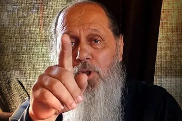 литургия ангелов облачение. куколь головной убор патриарха. одеяние священника православного схема. иерей александр чибисов. игумен никодим лунев.