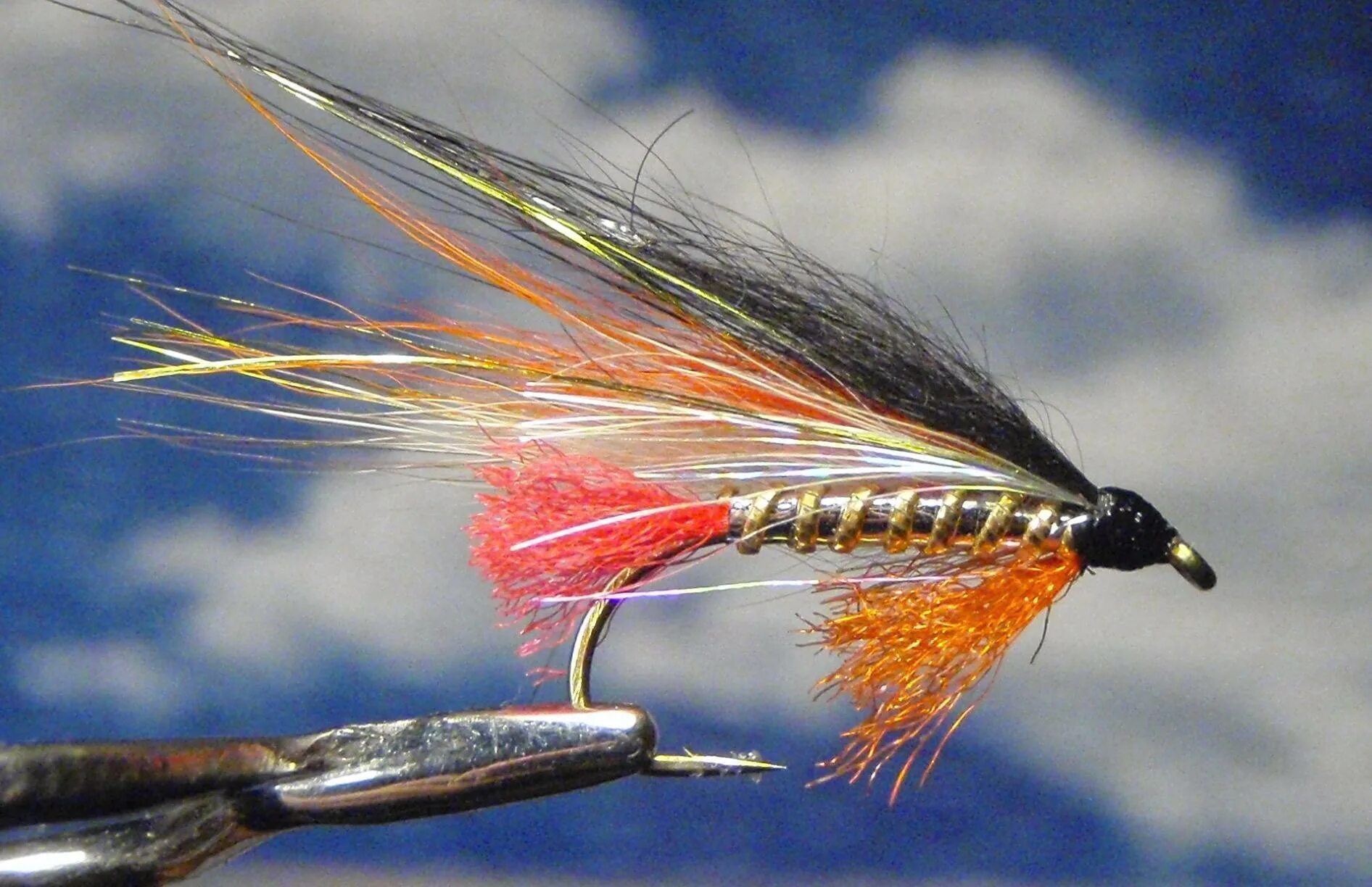 Мушка селедка. Мушка стример. Стример снасть. Стример на лосося. Стример на судака.