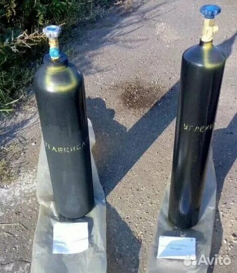 Баллон углекислотный 10 литров. Вес баллона 10л. Газовый баллон 10 литров углекислотный. Габариты углекислотного баллона 10 литров. Баллон аргоновый 10 л (япи).