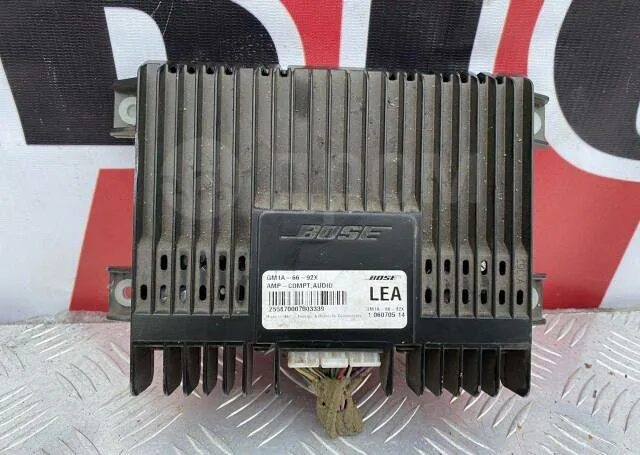 Плата усилителя bose на мазде 6. Усилитель мазда 6 gh bose. Усилитель мазда 6 gg. Усилитель bose mazda 6 gh. Усилитель мазда 6.