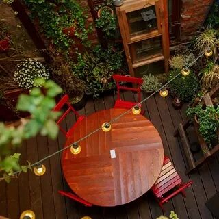 Tawny bar