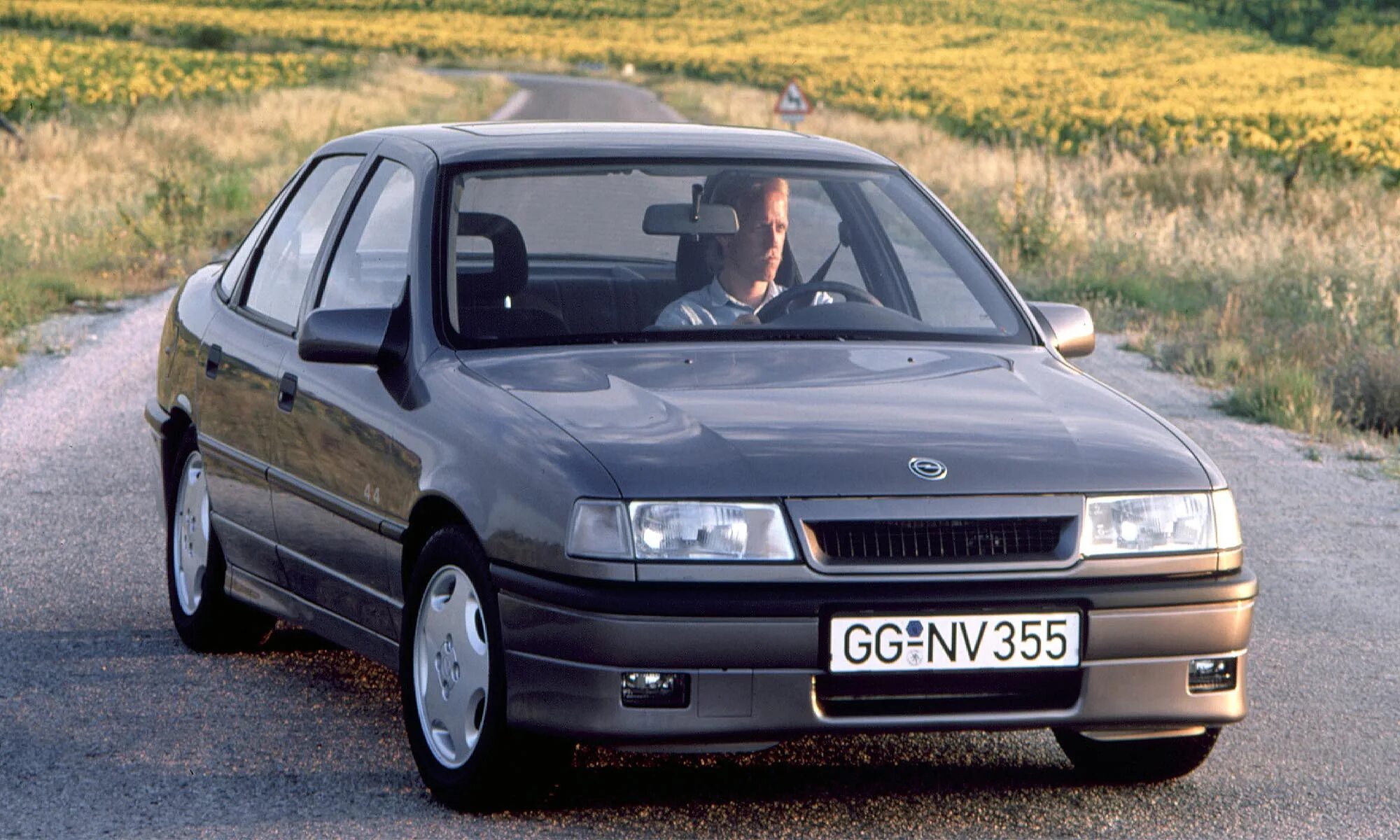 Купить опель 2000 года. Opel Vectra 2000. Опель Вектра 2000. Opel Vectra a 2000 16v. Вектра а 2000.