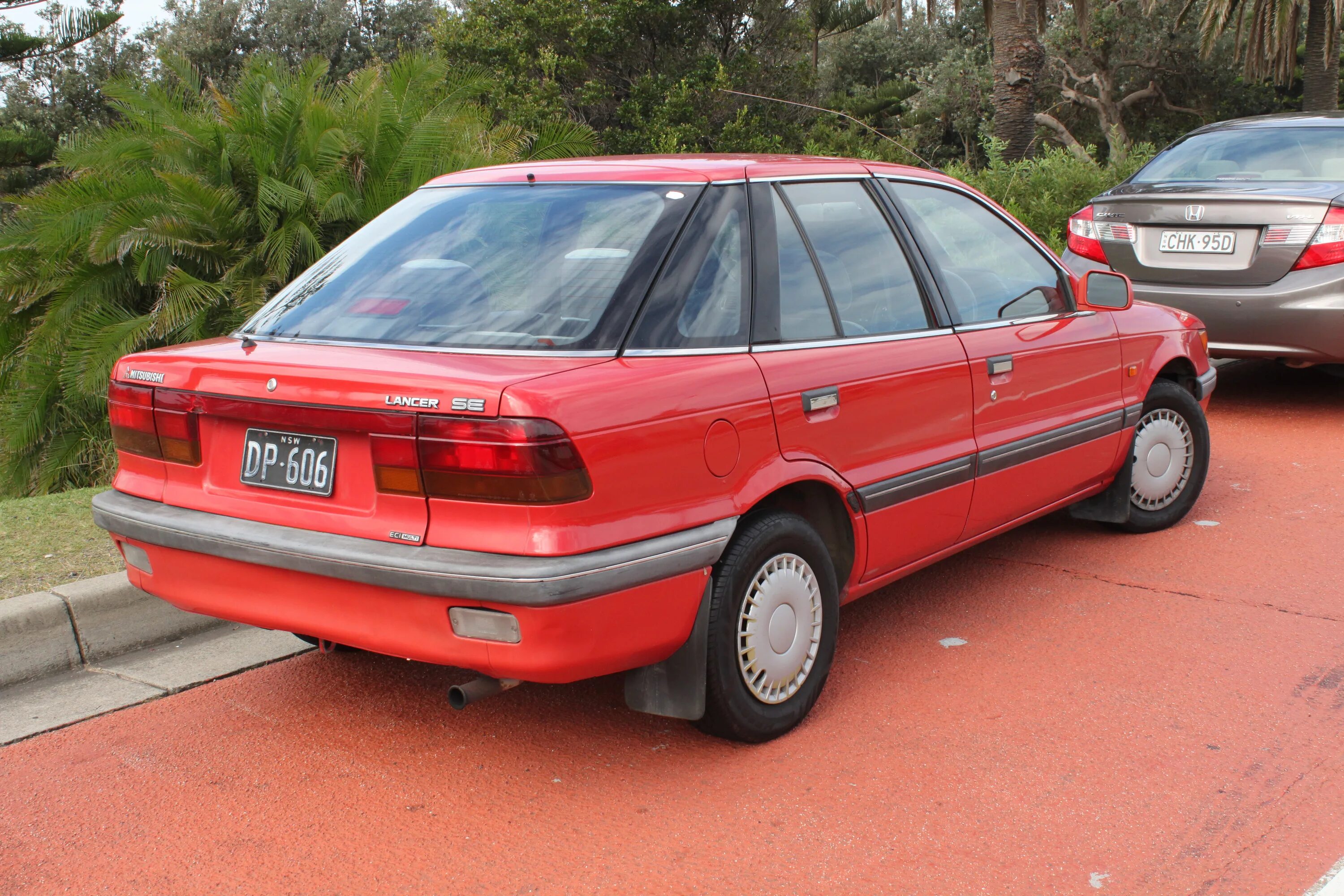 Митсубиси 1990. Mitsubishi Lancer 1988. Мицубиси 1990. Лансер 1990. Лансер 1988.