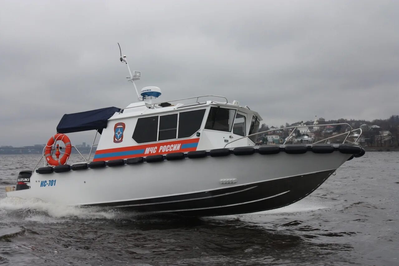 Маломерные суда до 20 метров. Катер гимс мчс россии 2022. Маломерное судно (катер) saxdor200. Маломерный флот. Катер стрингер мчс.