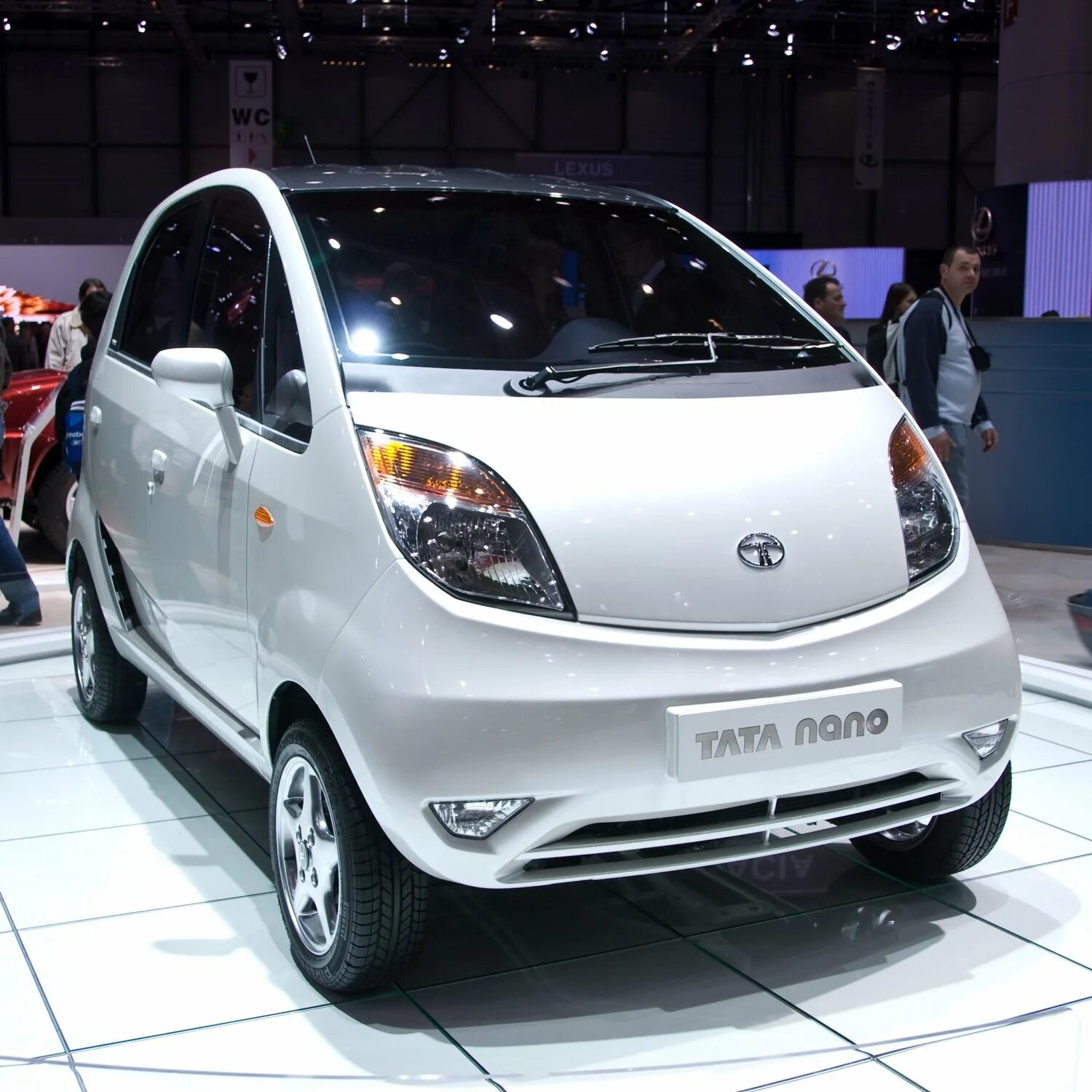 Самая дешевая машина купить. Tata Nano. Tata Nano 2021. 2.1. Tata Nano. Автомобиль Tata Nano.