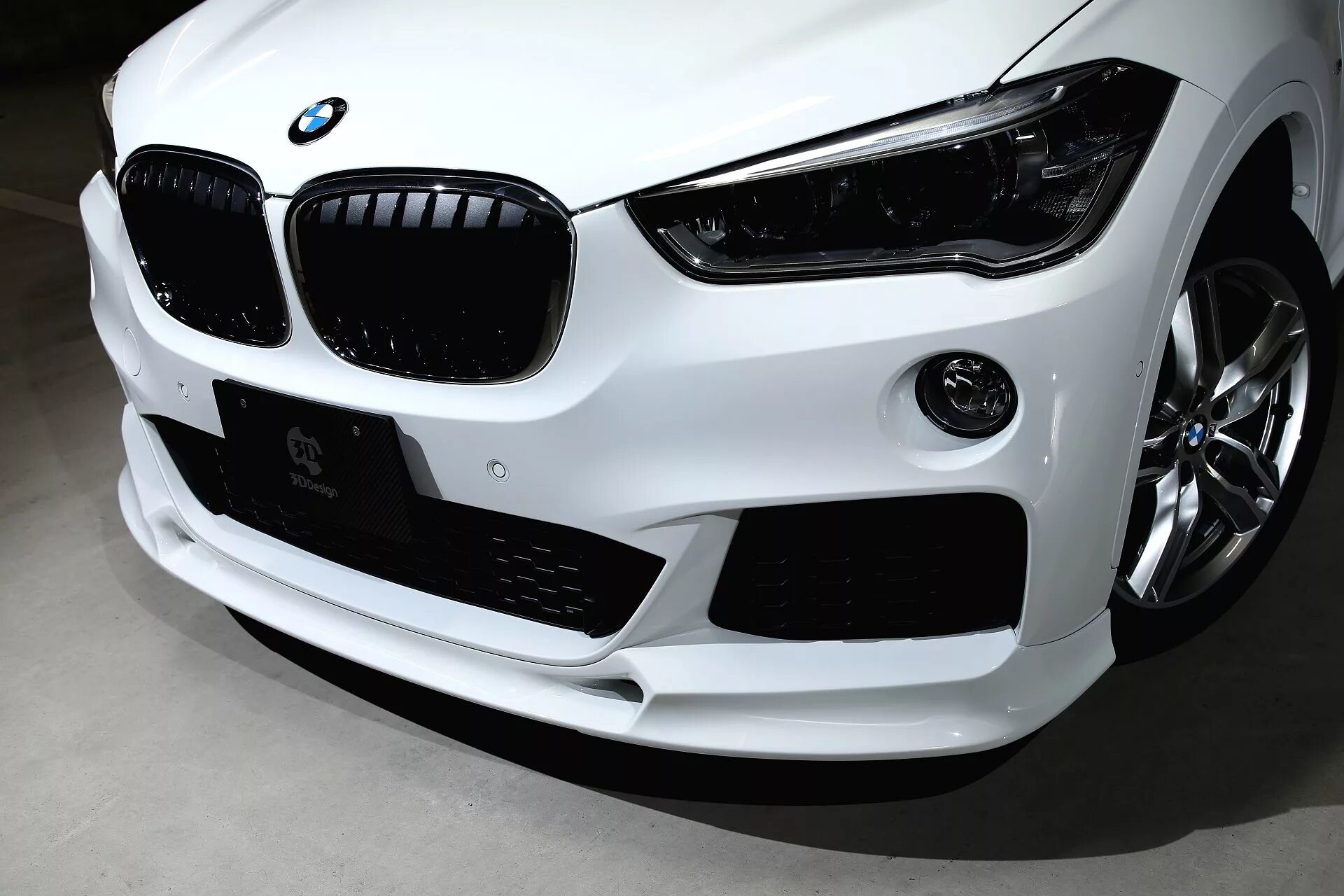 Bmw x1 m. BMW x1 f48. Бампер BMW e84 x1. BMW x1 обвес. Обвес BMW x1 f48.