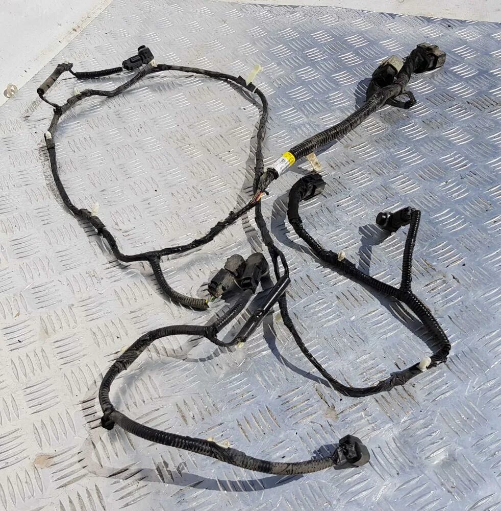 Проводка парктроников переднего бампера ленд ровер дискавери 4. Разъем проводки передних парктроников kia sportage 3. 918803u500. Коса парктроников bmw f20. Проводка парктроников форд транзит.