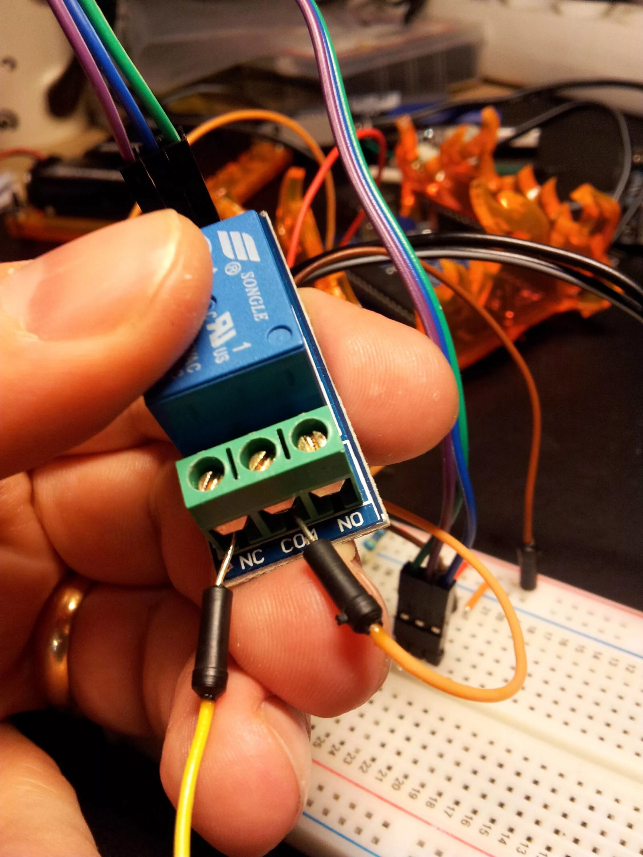Ардуино 12 вольт. Реле ардуино 12 вольт. arduino 12volt relay wiring. модуль 3 реле 12 вольт ардуино. ардуино реле 220 вольт.