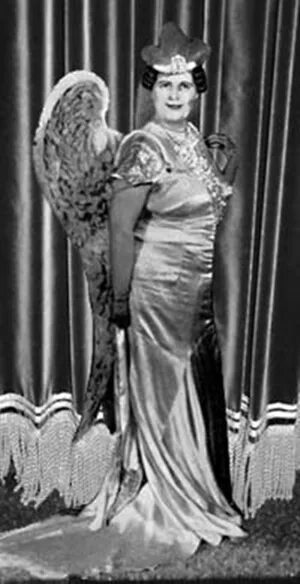 Флоренс дженкинс слушать. Оперная певица без голоса и слуха. Флоренс певица. Флоренс певица без голоса. Флоренс фостер дженкинс фото.