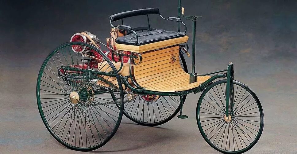 Первая модель 8. Benz Patent-Motorwagen 1886.