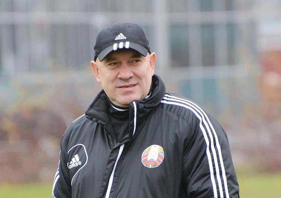 Тренер белорусской. Георгий кондратьев футболист. Тренер сборной белоруссии по хоккею. Георгий кондратьев футболист. Леонид караткевич футболист.