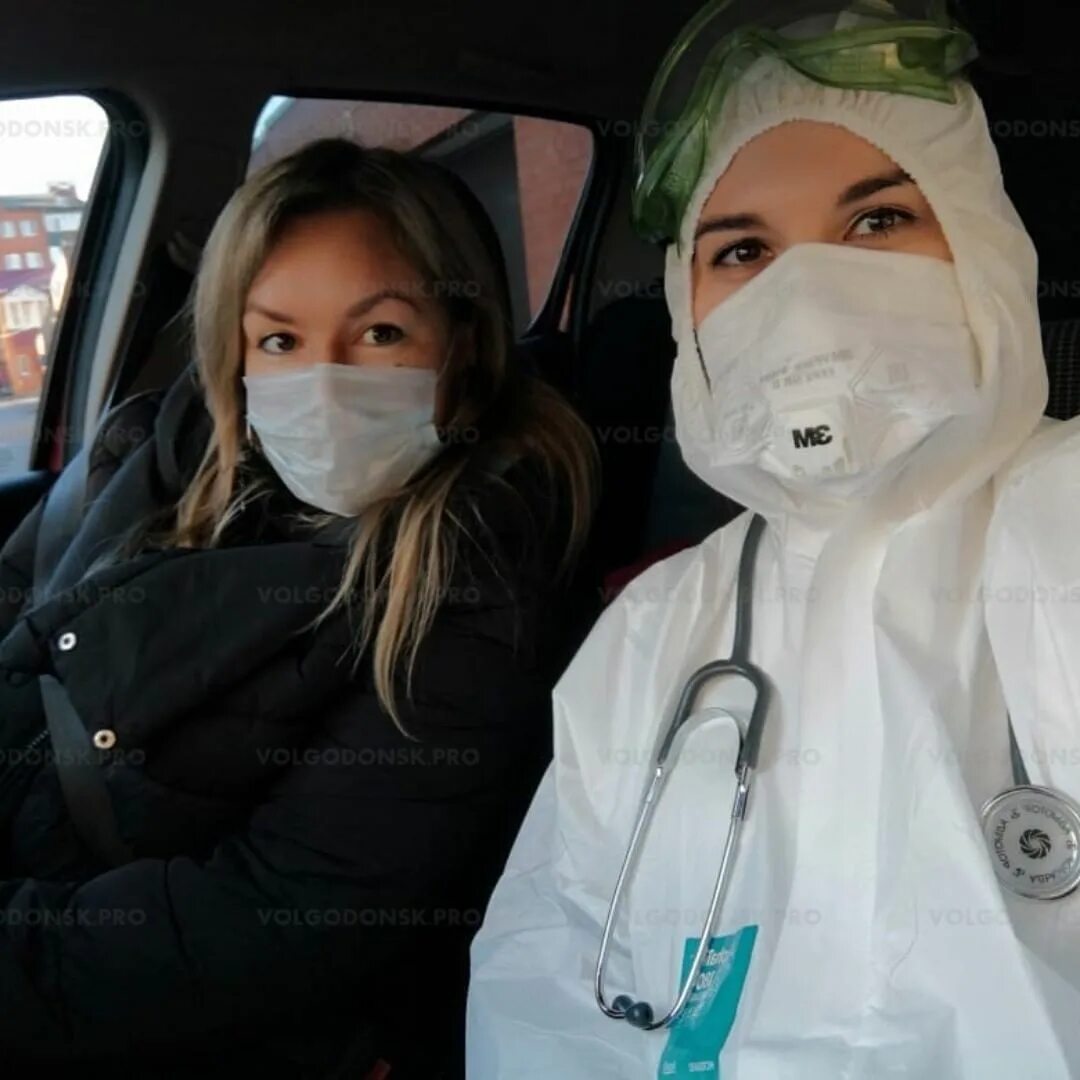Волонтеры, в больницах и госпиталях. Ковидный госпиталь в волгодонске. Врач бочарский волгодонск. Бсмп волгодонск врачи. Аптека.