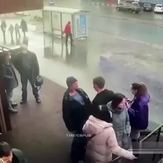 Покойный дерется