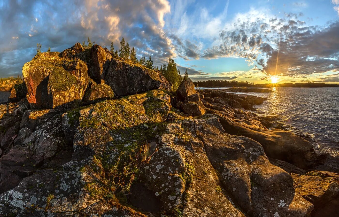 скалы севера. ладожские шхеры острова скалы. пермский край помененный помяненный камень. сейды кольского полуострова. скалы останцы урал.