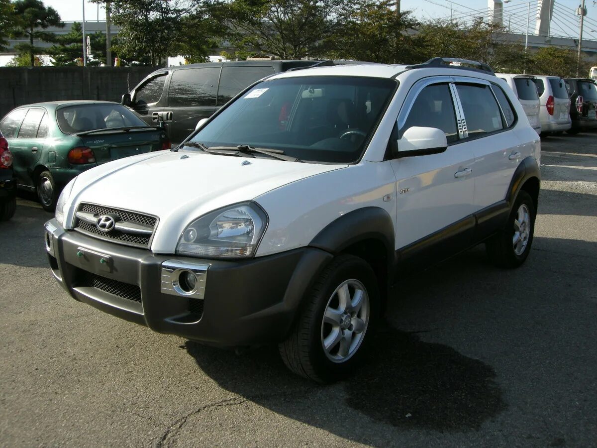 Хендай туксон 2005. Hyundai tucson 2005. хендай туссан 2005. хундай туксон 2005г. хендай туссан 2005 года.