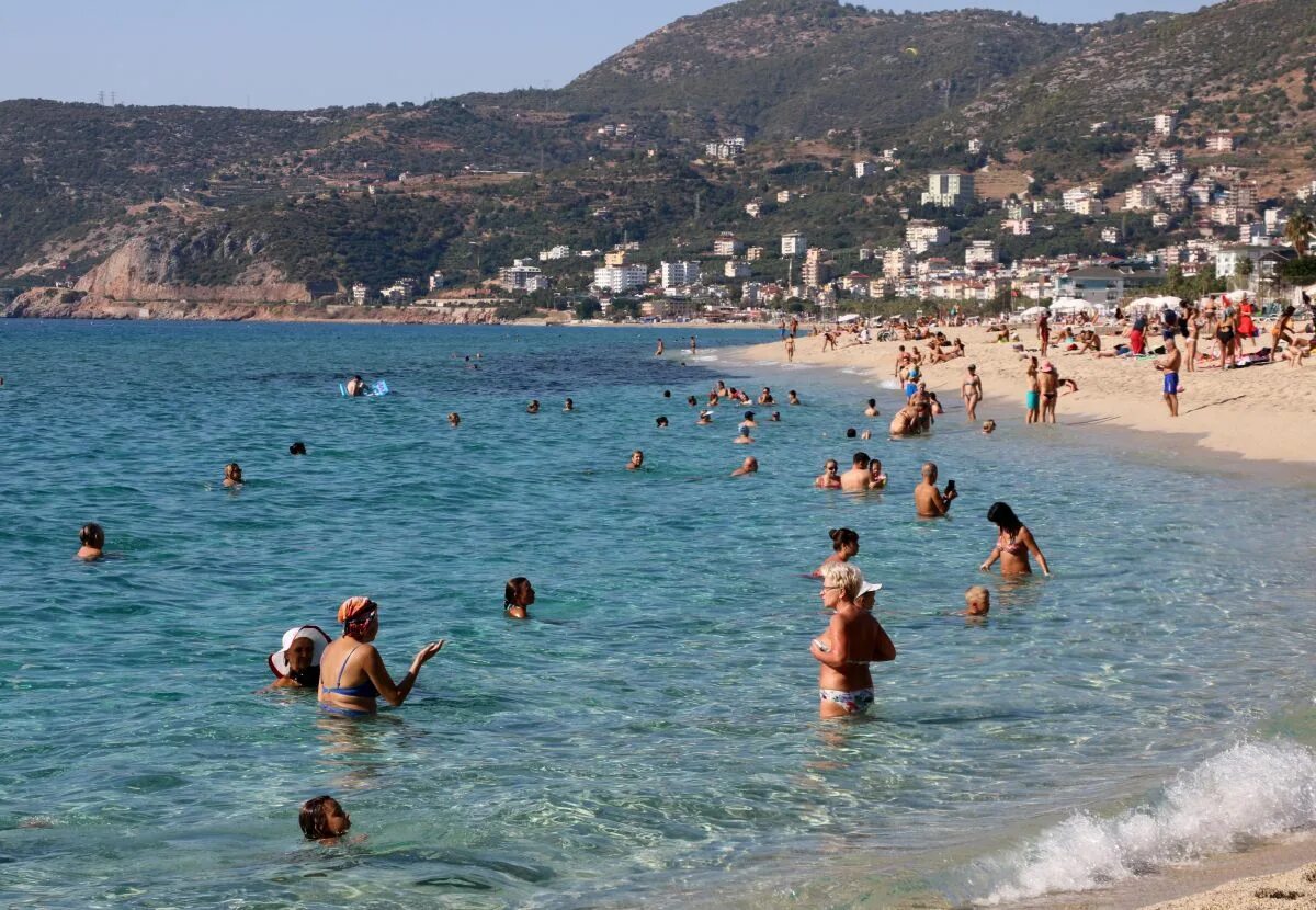 Город агва турция в марте погода экскурсии. Анталия в декабре фото. Побережье эгейского моря турция. Турция кемер 2022. Кемер 2022.