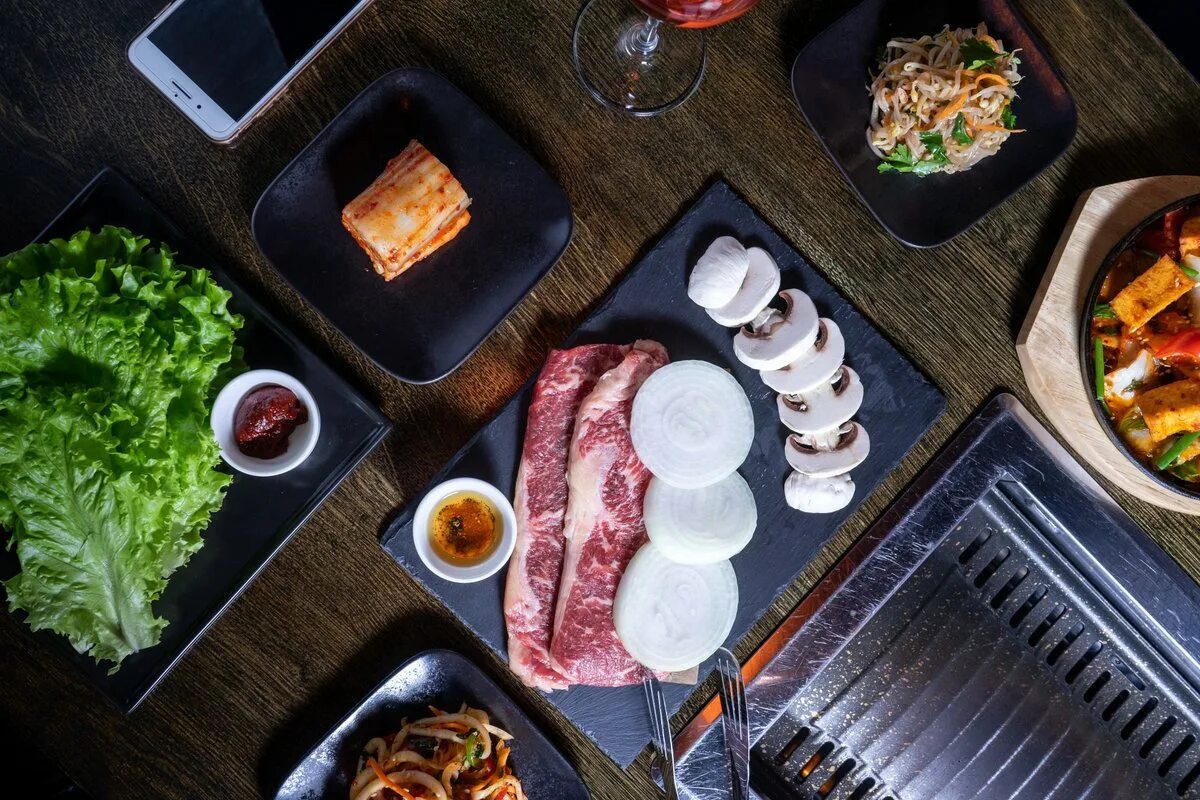 Korean BBQ гриль, Санкт-Петербург. МАККОЛИ ресторан корейской кухни. Ресторан korean BBQ Grill. Кореана ресторан СПБ. Спб гриль доставка