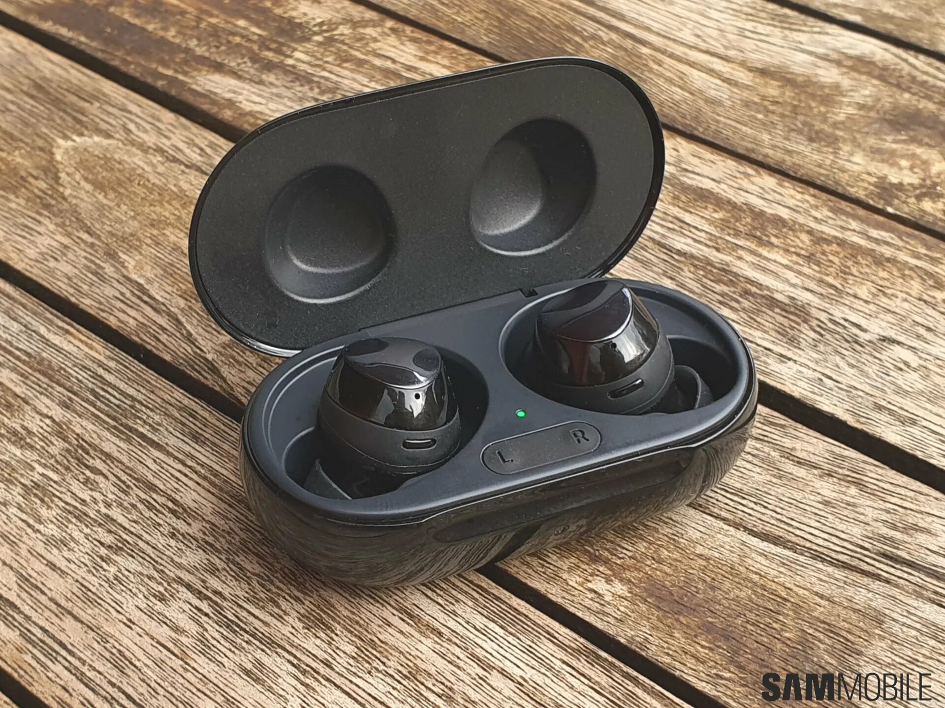 Tws samsung buds pro. Беспроводные наушники Samsung Galaxy buds2. Наушники TWS Samsung Buds Pro. Наушники TWS Samsung Galaxy Buds 2. Наушники Samsung Galaxy Buds Plus.