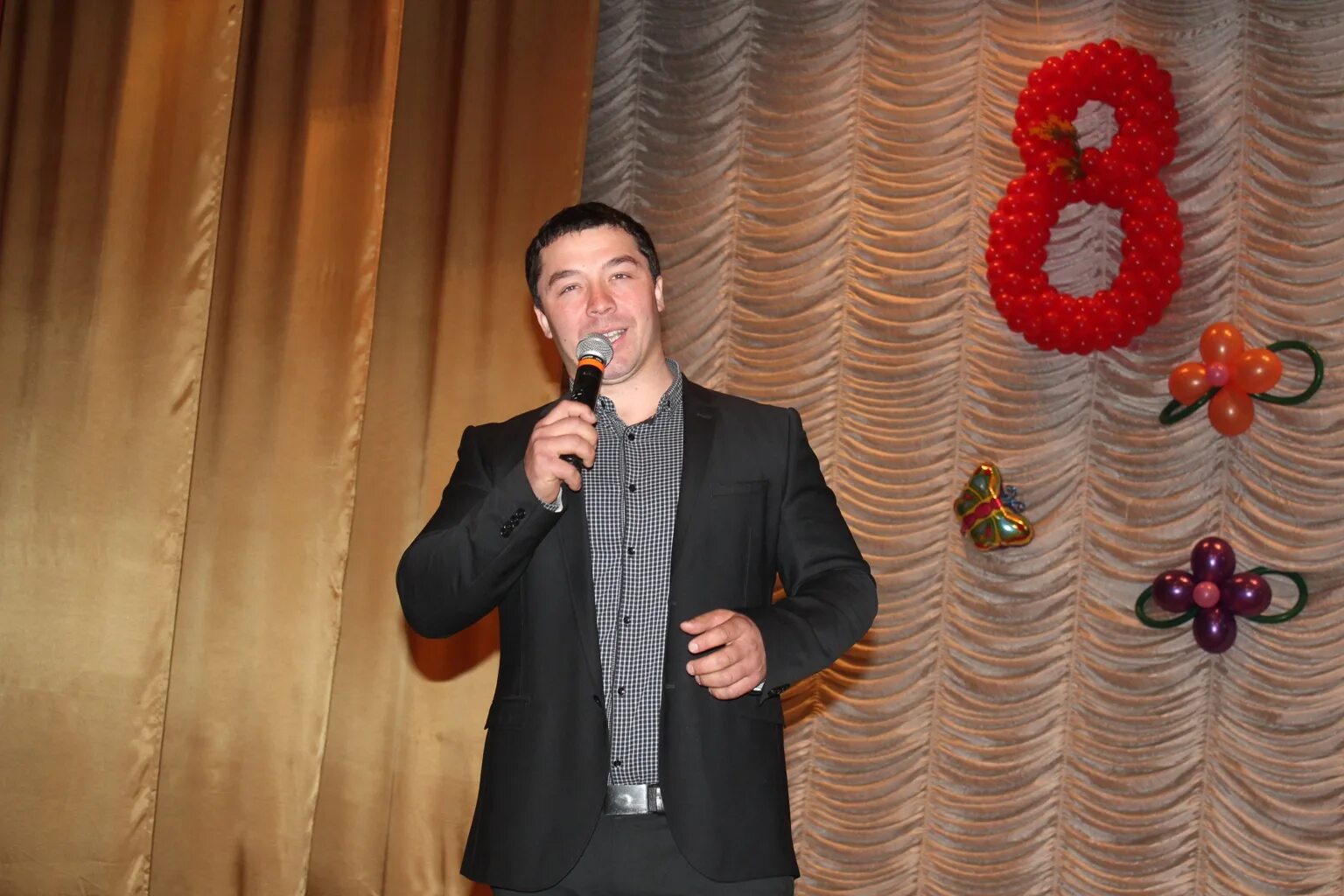 Шамиль кашешов 2022. Певец из кчр. Ачар меремкулов. Эдиев роберт. Узденов певец.