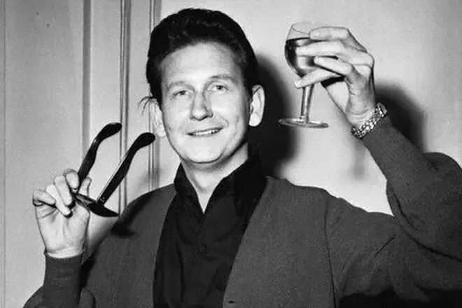 Рой Орбисон. Рой Орбисон без очков. Roy Orbison без очков. Рой Орбисон фото.