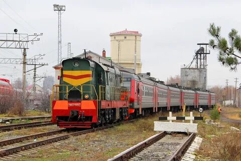 Поезд красный узел
