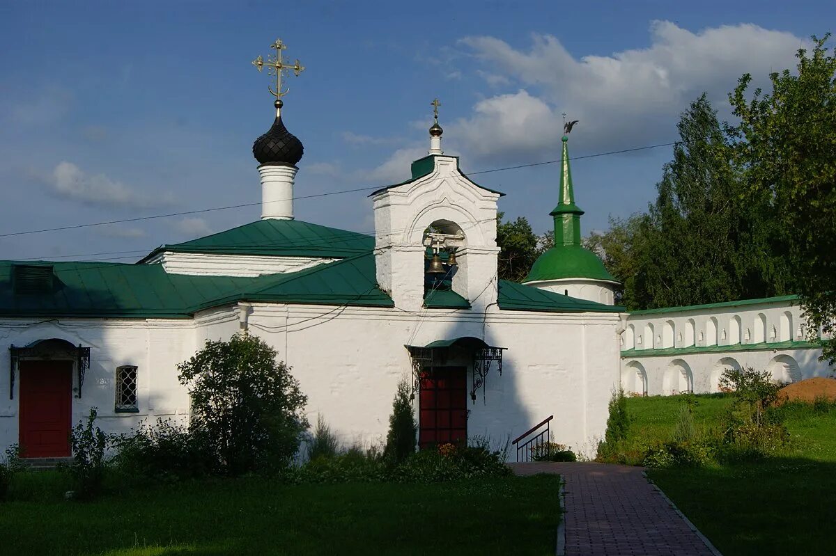 Церкви г александров. Сретенская Церковь город Александров. Александровская Слобода храм Стратилата. Кипрево Церковь Александрова. Переславль-Залесский Церковь Сретения Господня.