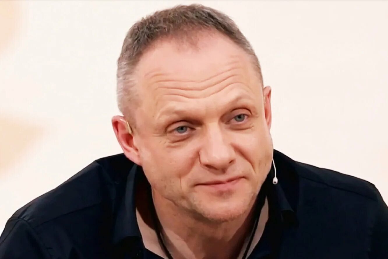 Эдуард флёров 2022. Эдуард флёров. Флеров фильмография. Флёров эдуард игоревич. Эдуард флёров 2021.