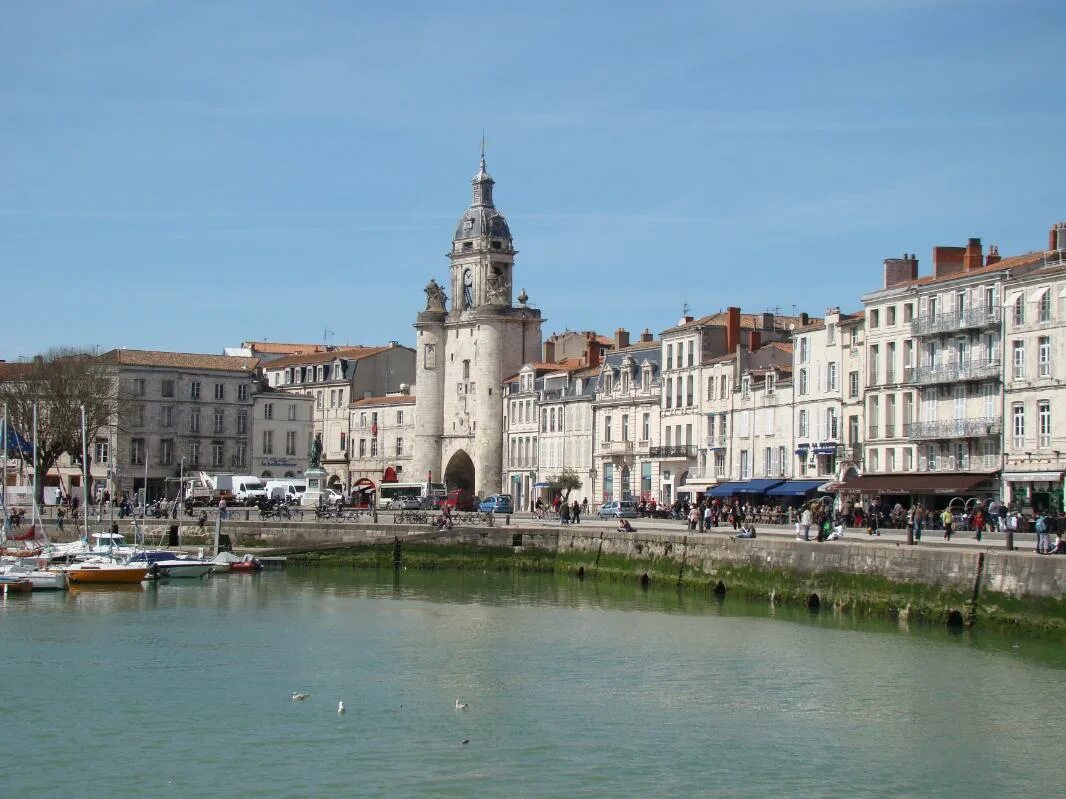 La rochelle. Ла-Рошель Франция. Порт ля Рошель. Ля Рошель город. La Rochelle Франция.