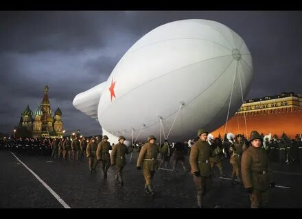Аэростаты над