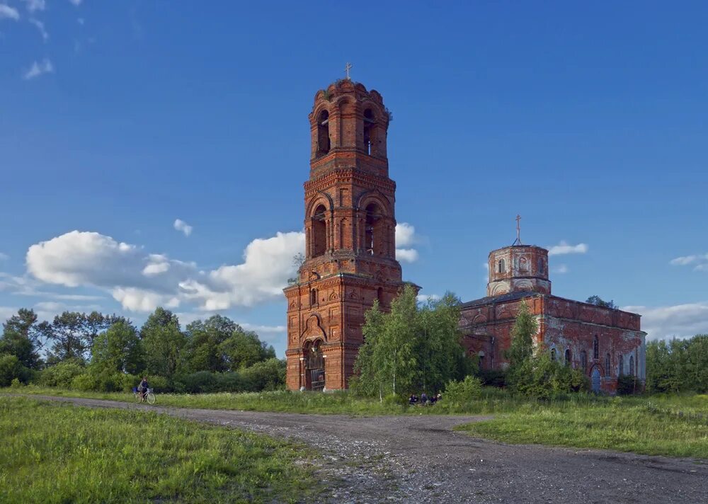 Село красное Церковь Кимрский район. Храм Казанской иконы Божией матери в селе красное. Село красное Тверская область Церковь. Село красное Тверская область  Казанская Церковь.