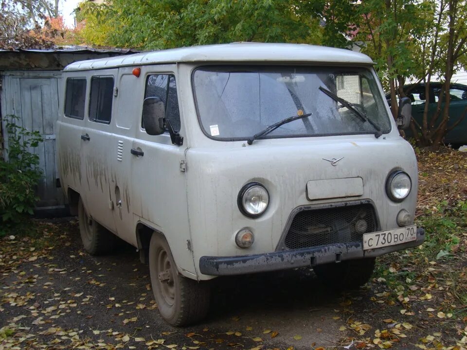 Уаз-452а санитарный автомобиль. Уаз 3962 грузопассажирский фургон. Уаз 3962 скорая. Номера уаз 3962. Номера уаз 3962.
