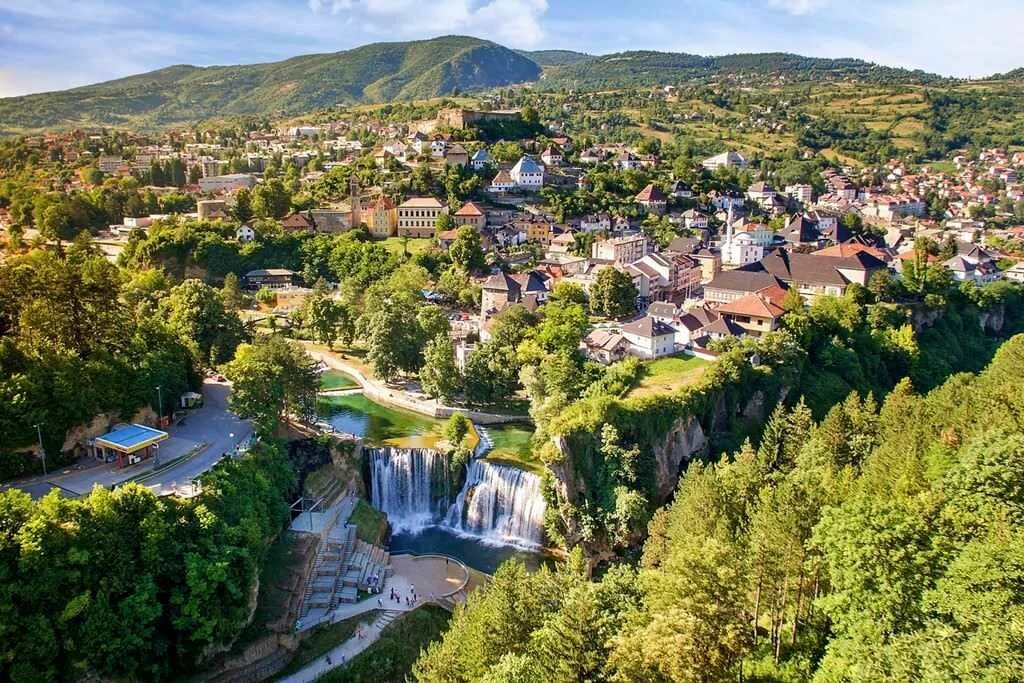 Энтитет боснии и герцеговины. Jajce Босния и Герцеговина. Босна Херсек. Город яйце Босния и Герцеговина. Блидинье, Босния.