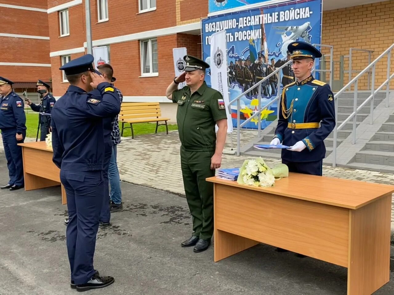 Свежие новости жилье военным. Жилье для семей военнослужащих. Свежие новости жилье военным. Свежие новости жилье военным. Служебная квартира.