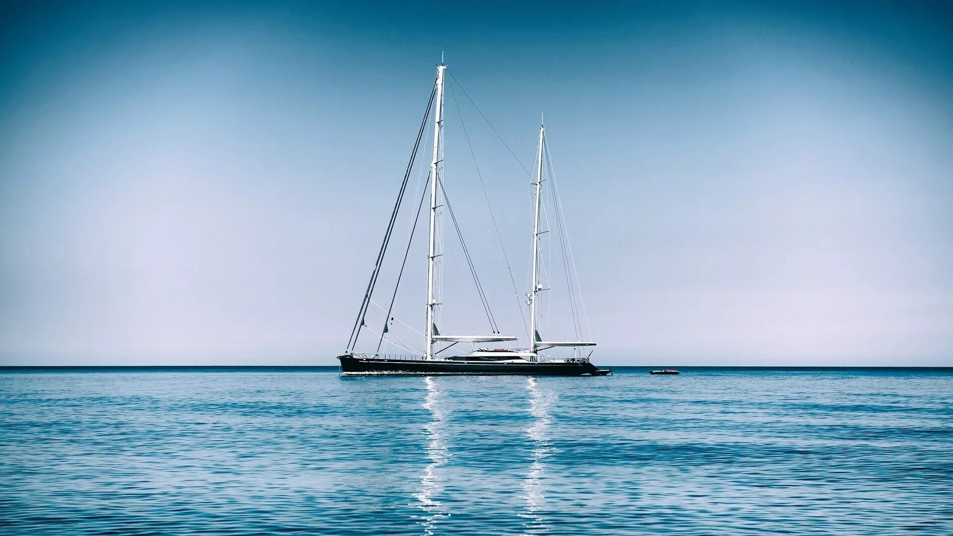 Вариант 15 море. Парусные яхты. яхта в море. море парус. яхта парус.