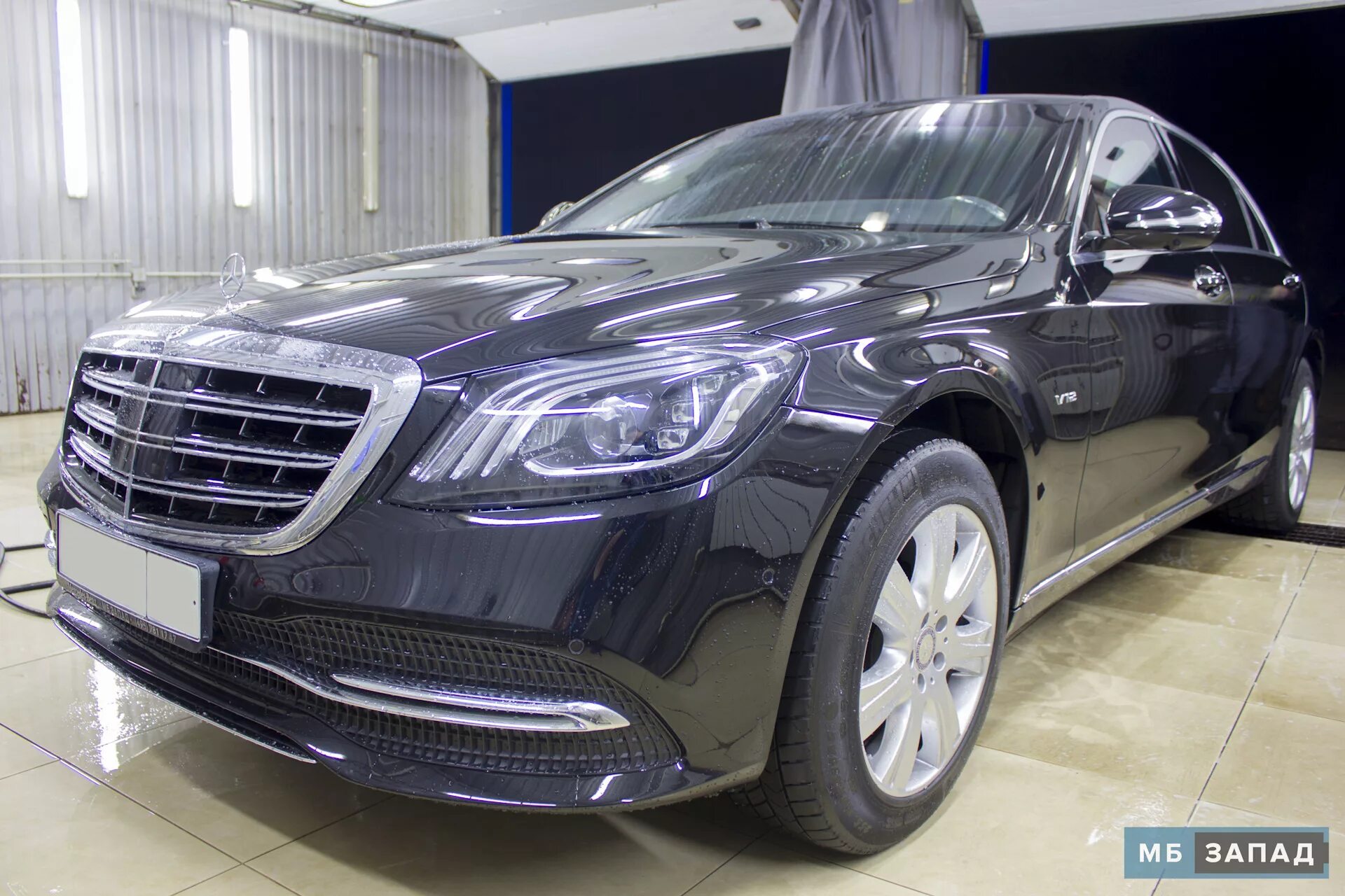 Бронированный s600. Mercedes-benz s600 w221. Бронированный s600. Мерседес s600 222. Бронированный s600.