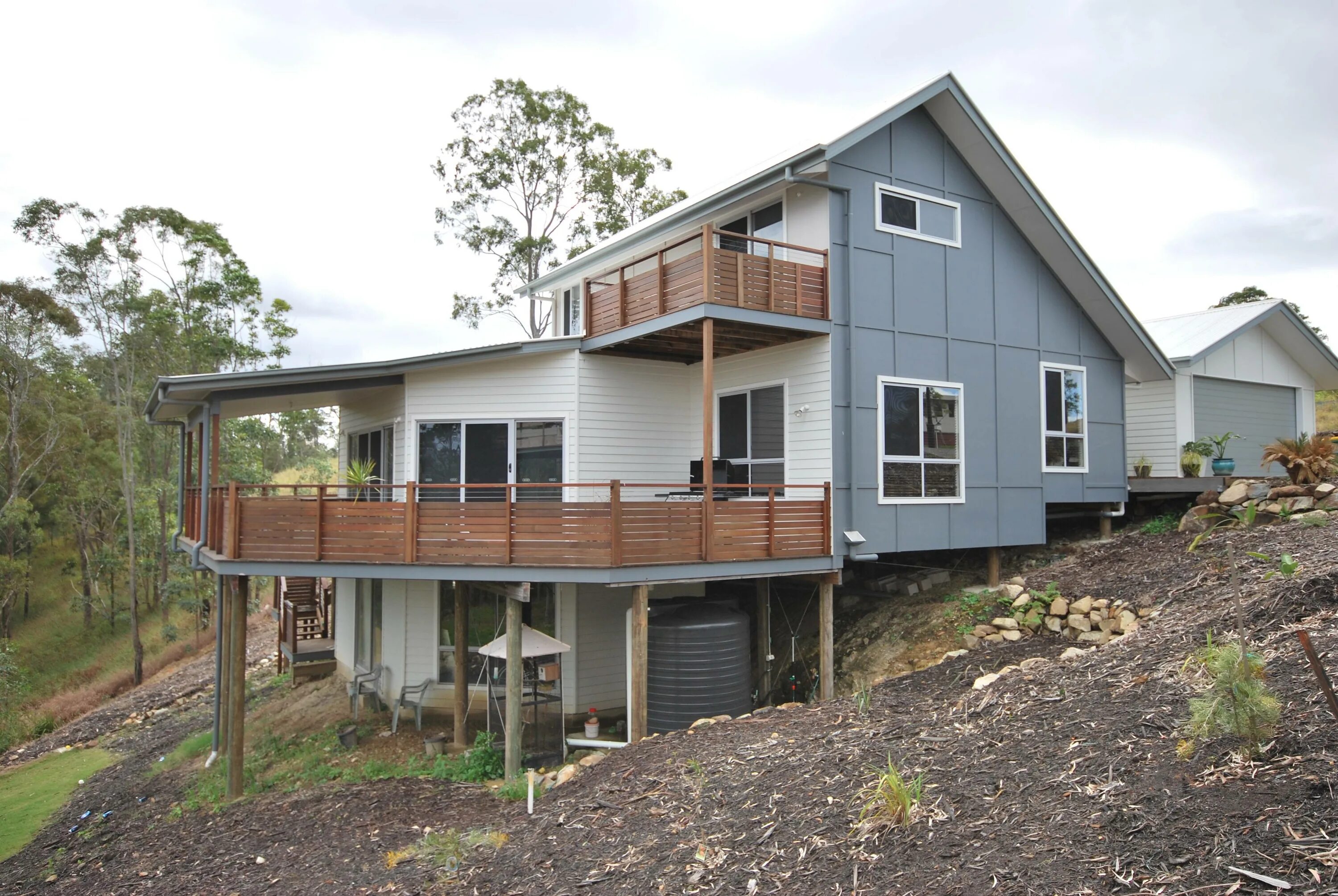 Бунгало на ранчо. Large covered. Large covered. Сколково здание mvrdv. Large covered.