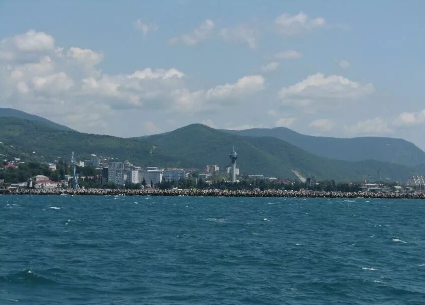 Туапсе набережная. Город туапсе море. Туапсе 10 дней. Шпиль туапсе. Город туапсе развлечения.
