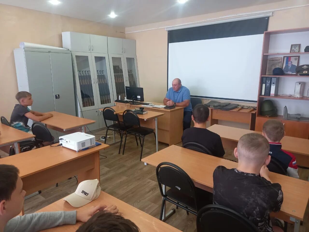 Центр авангард балаково. Центр авангард балаково. Центр авангард балаково. Малый бизнес фото. Учебный центр авангард балаково.