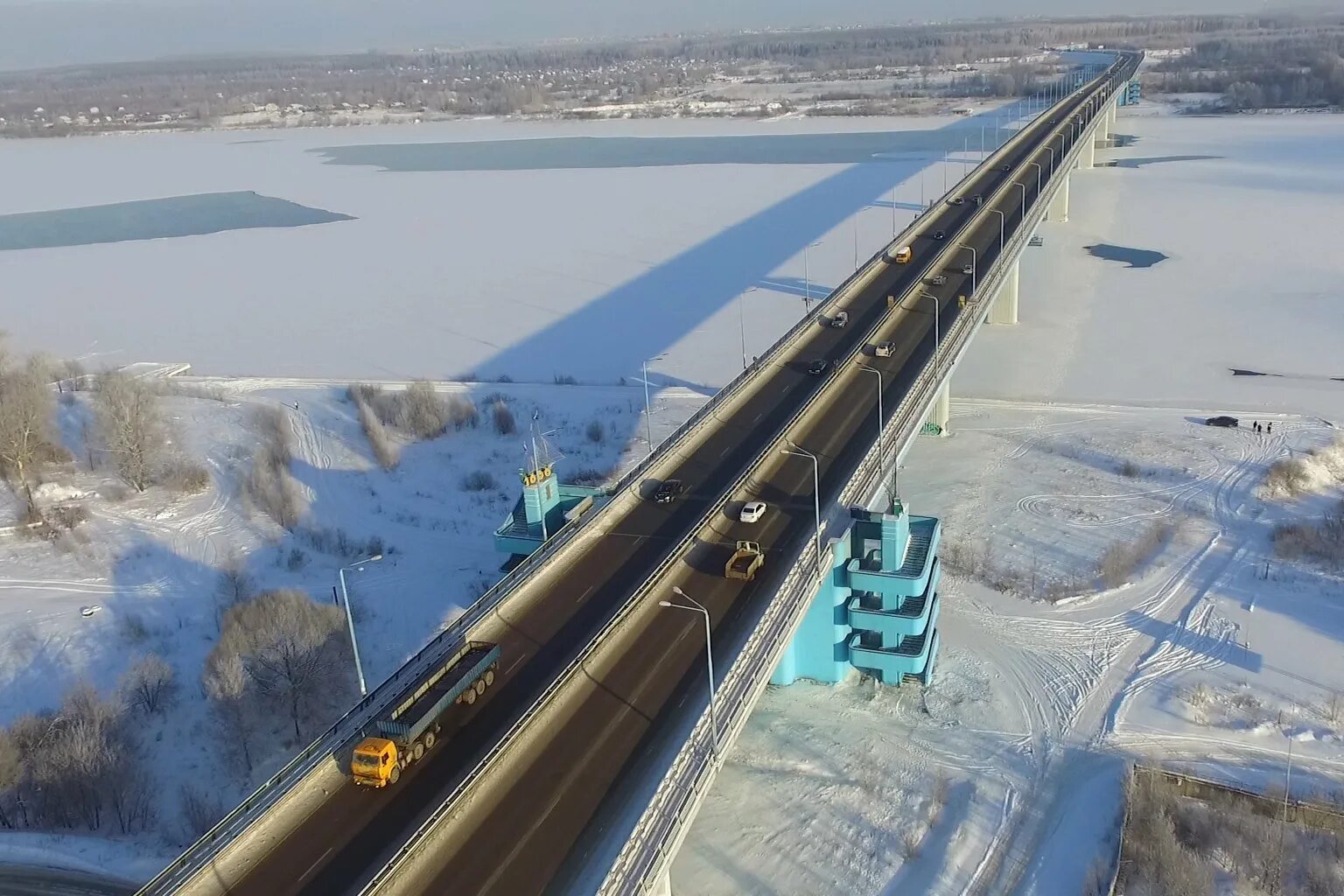 Юбилейный мост ярославль. Мышкинский мост Ярославль. 3 Мост в Ярославле. Юбилейный мост в Ярославле через Волгу.