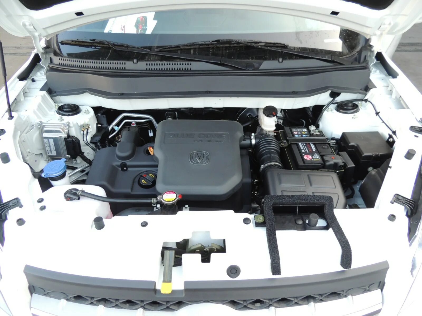 Changan cs35 двигатель. Мотор чанган cs35. двс чанган cs35. двигатель чанган cs35 плюс. changan cs35 plus 1.6 мотор.