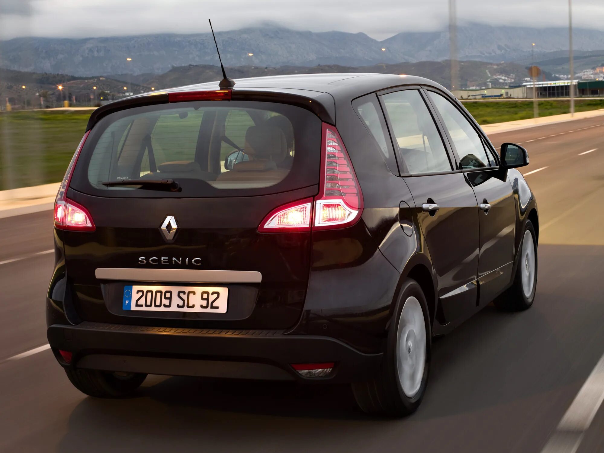 Renault scenic e. Рено Сценик. Рено Сценик 3. Рено Сценик 2009. Renault Scenic, 2009 3.