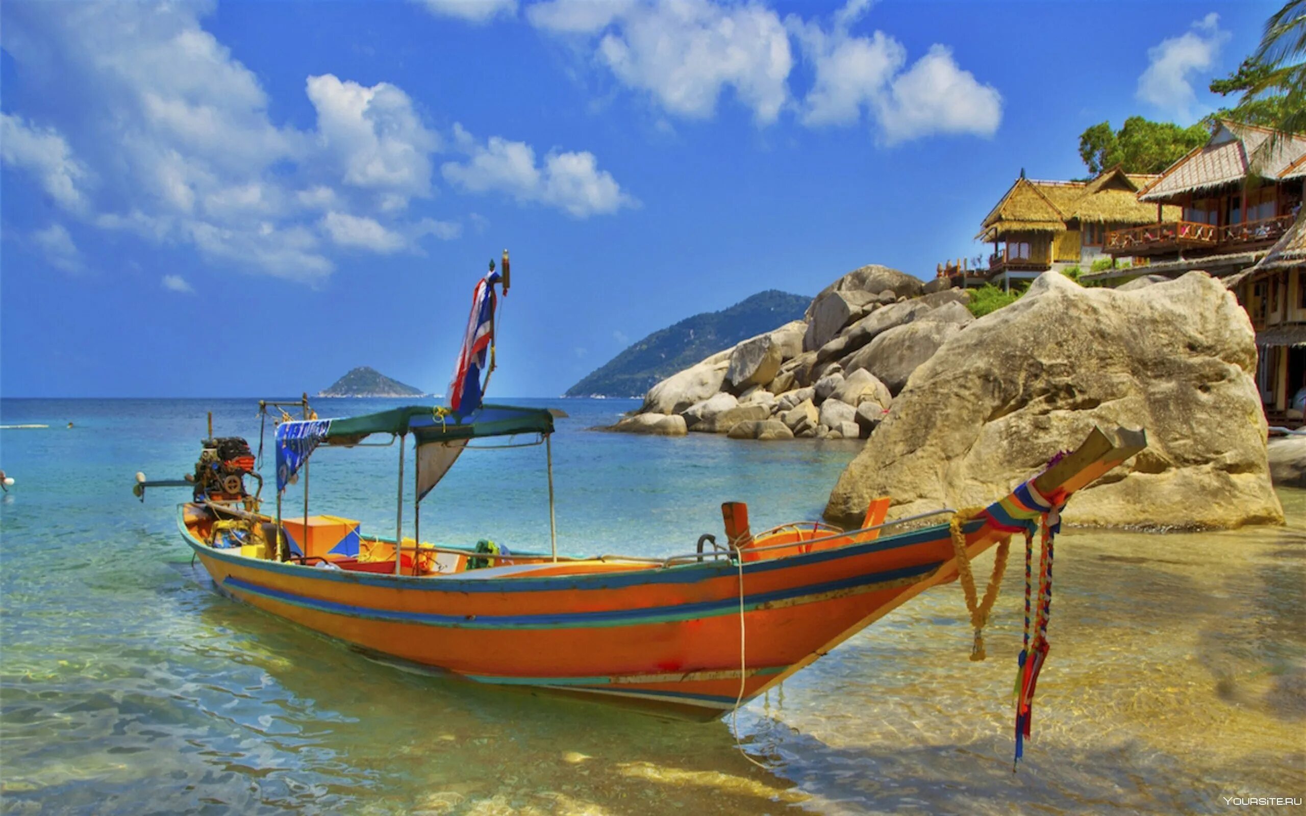 Маленький корабль в море. Море пляж лодка. Маленькое море лодки. Маленькое море лодки. Лодка в океане.