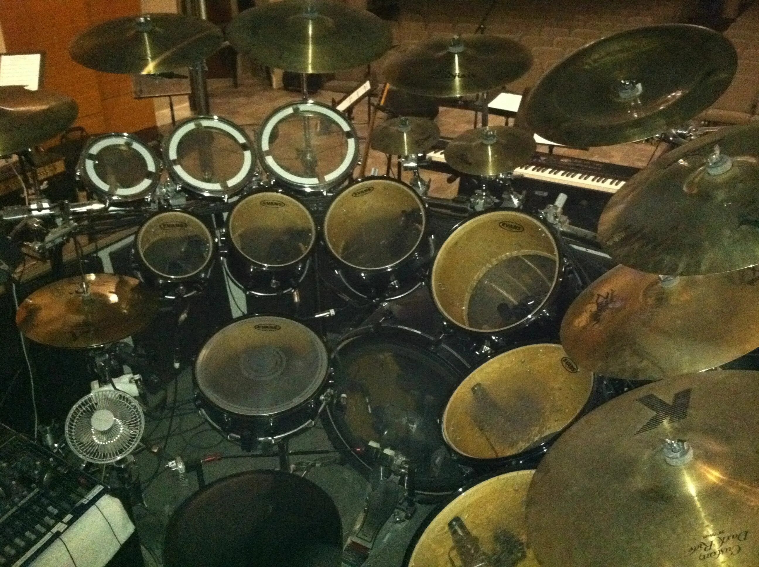 Metal drum. Ударная установка. Metal drum. Drum metal. Metal drum.