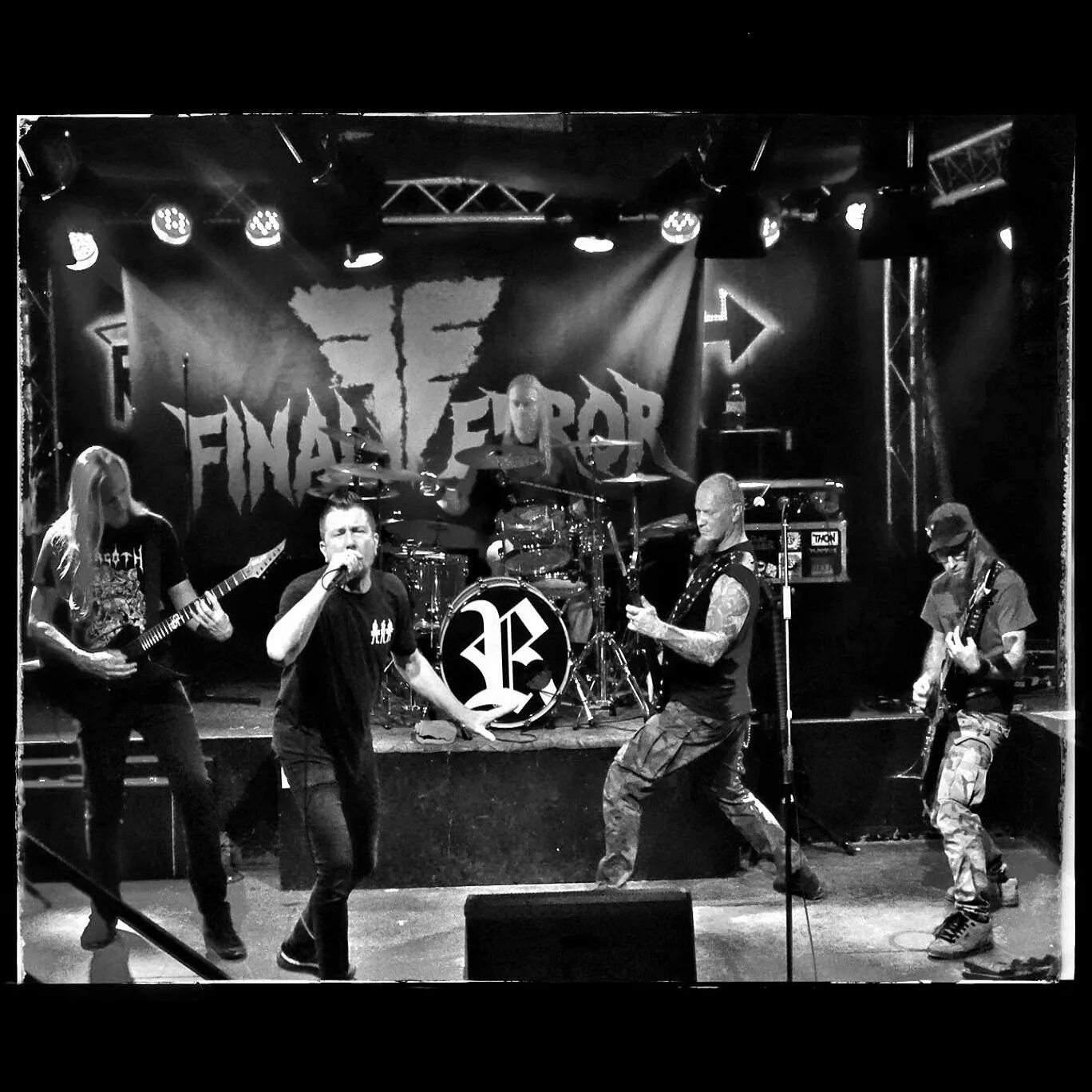 Final error. Final_error band.