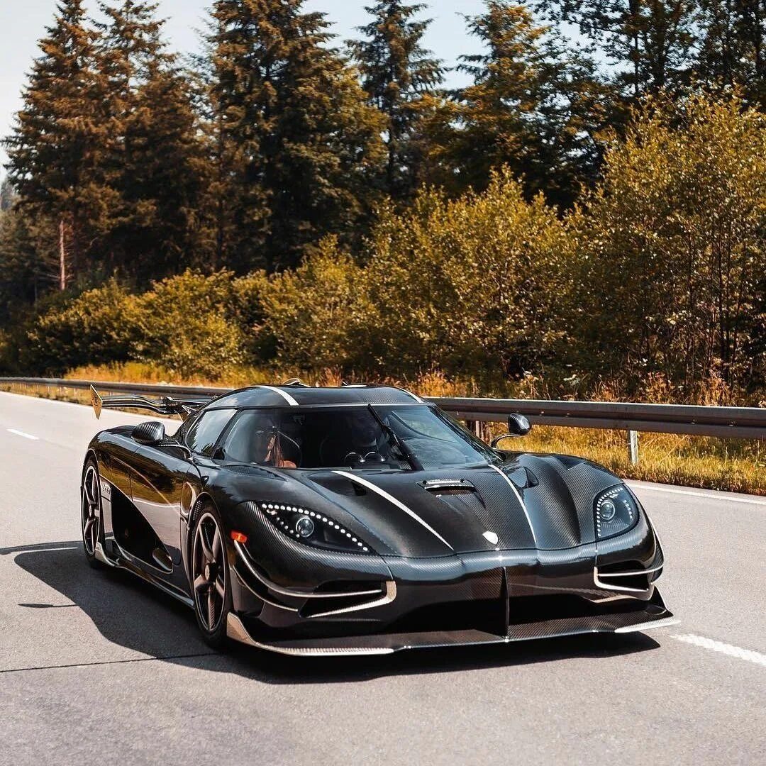 Кенигсегг АГЕРА. Koenigsegg Agera RS. Кенегсиккенегсик АГЕРА. Koenigsegg Agera RS черная. Koenigsegg agera купить