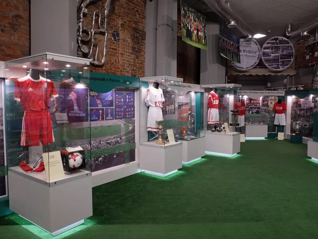 музей футбола в москве. интерьер футбольного музея. музей футбола в москве. музей футбола в москве. музей рфс в москве.