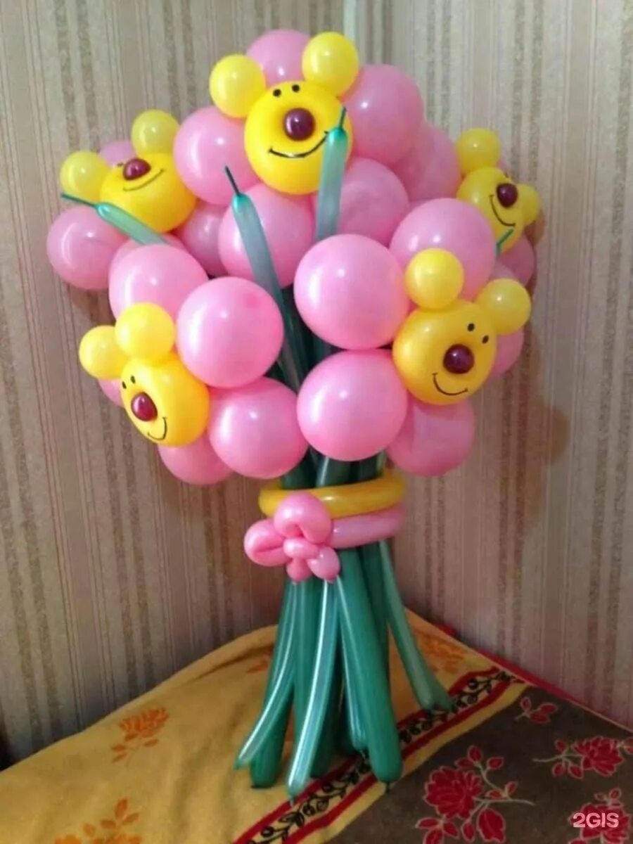 Букет из шаров. Фигуры из воздушных шаров. Букет из воздушных шариков. Букет цветов из воздушных шариков.
