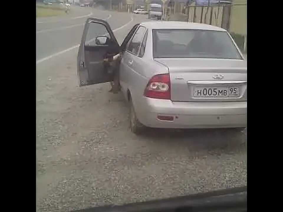 Что значит нохчи на чеченском. Нохчи чеченцы. бабушки с приорой. лезгинские машины. приора нохчи.