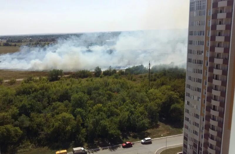 Обстановка в оренбурге сейчас. Пожар в Оренбурге сегодня в Степном на пр Дзержинского. Пожар в Оренбурге сегодня в Степном. Пожар в Оренбурге сейчас. Пожар в Оренбурге сегодня сейчас.